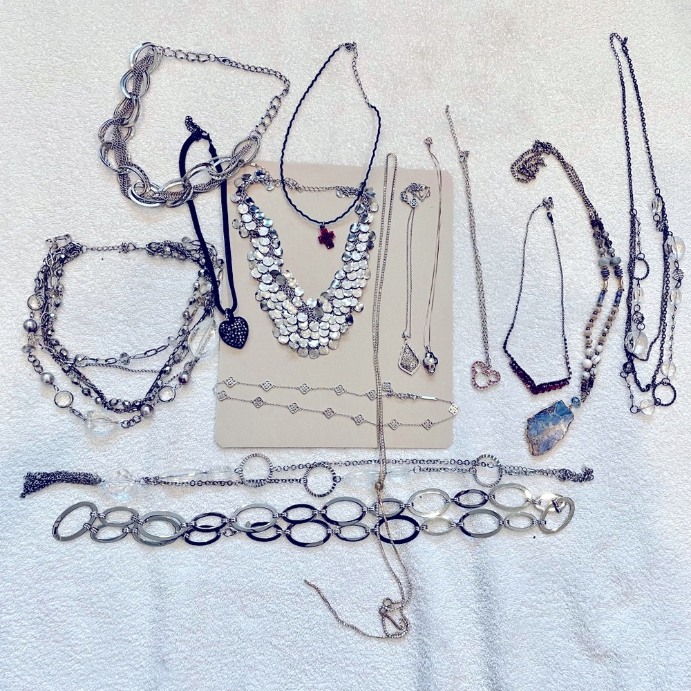 Women’s necklace bundle.  Various fashion jewelry necklaces